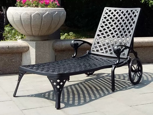 3092 Cast aluminum lounger