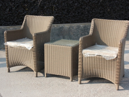 2072 Rattan set