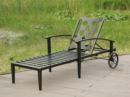 3104 Cast aluminum lounger